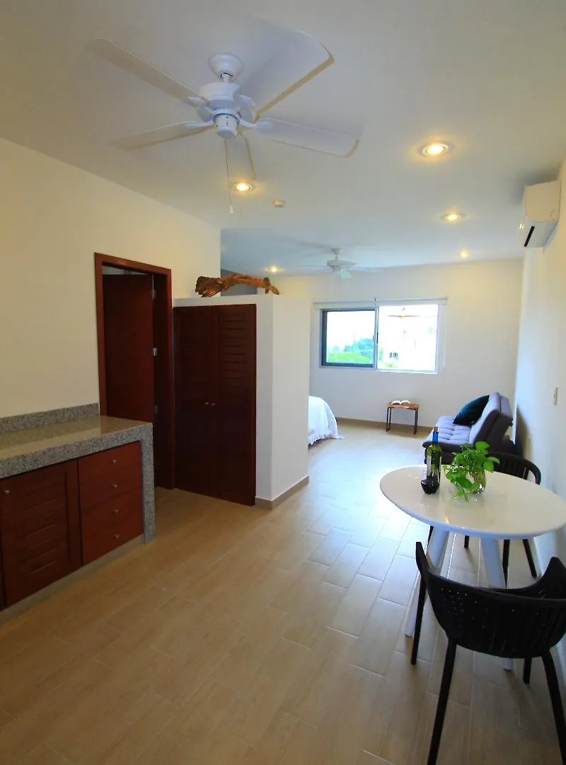 Mora Suites & Apartments By Kalma Playa del Carmen 3*,